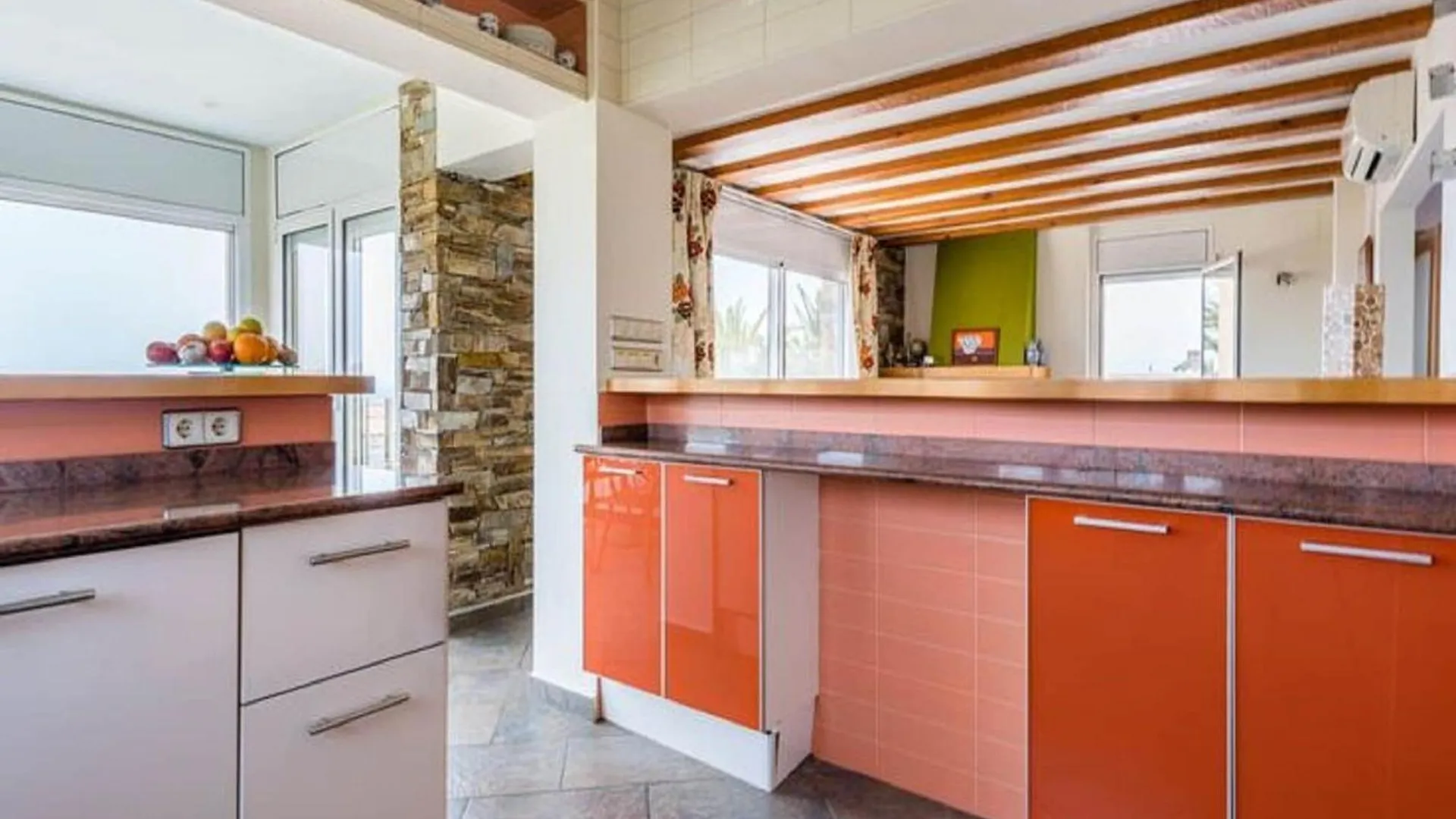 Modern Apartment In Roses With Swimming Pool Spanien