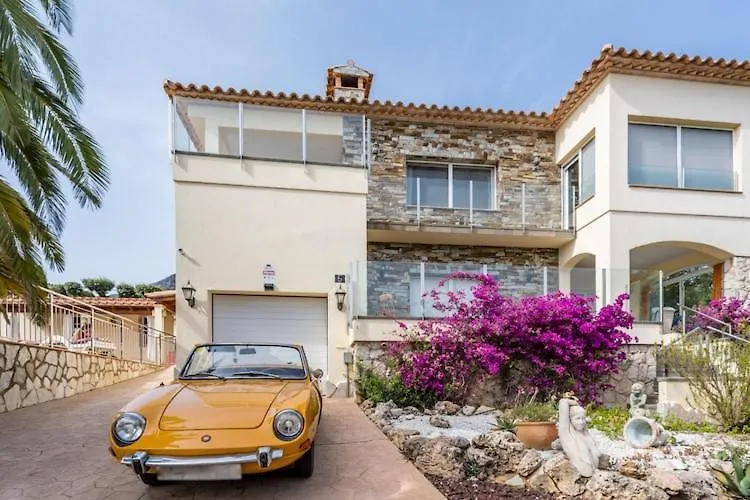 Modern Apartment In Roses With Swimming Pool 0*,
