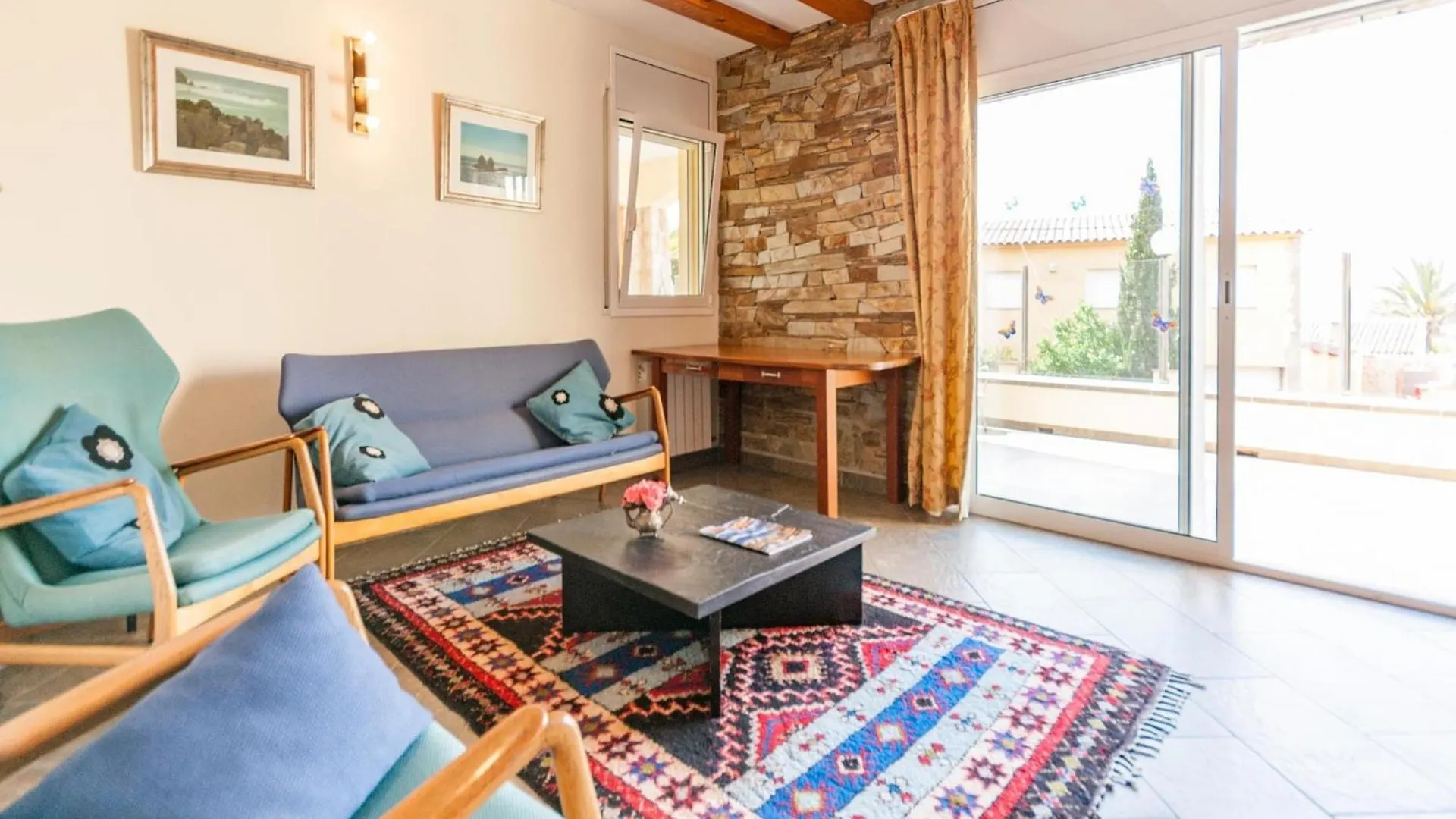 Modern Apartment In Roses With Swimming Pool Spanien
